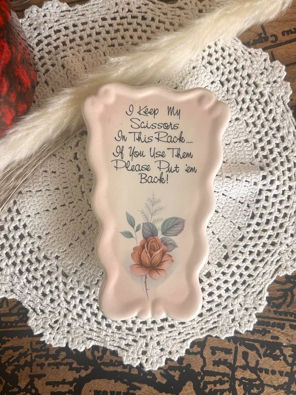 Vintage Ceramic Scissor Holder Wall Pocket | Pink Rose Kitchen Organizer | Retro